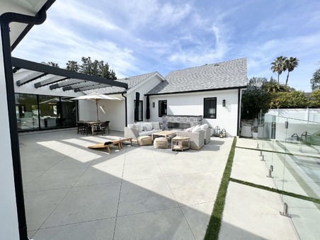 Enlarge photo 107
