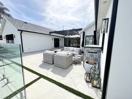 Enlarge photo 111
