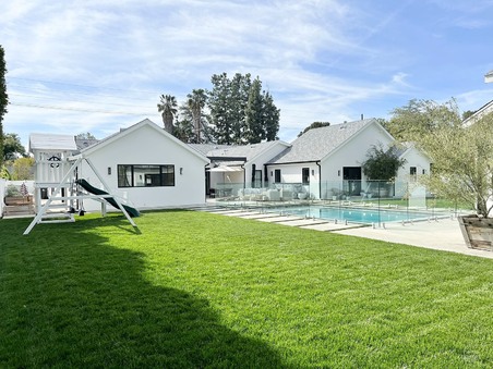 Enlarge photo 118