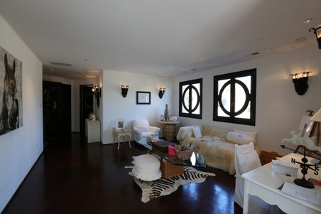 Enlarge photo 51