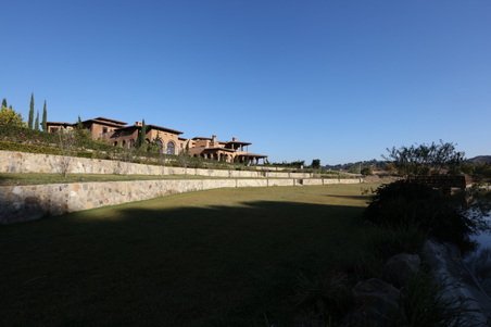 Enlarge photo 118
