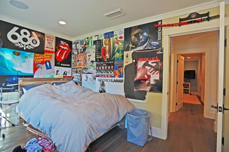 Enlarge photo 39