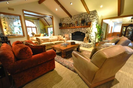 Enlarge photo 47