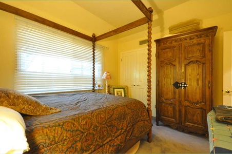 Enlarge photo 127