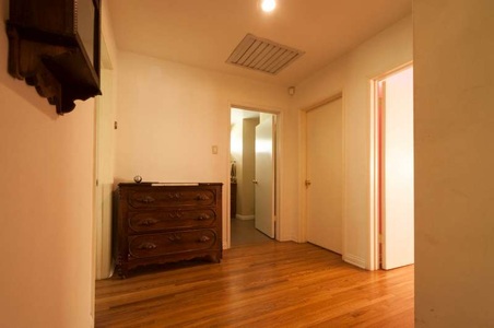 Enlarge photo 30