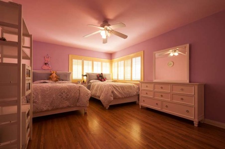 Enlarge photo 46