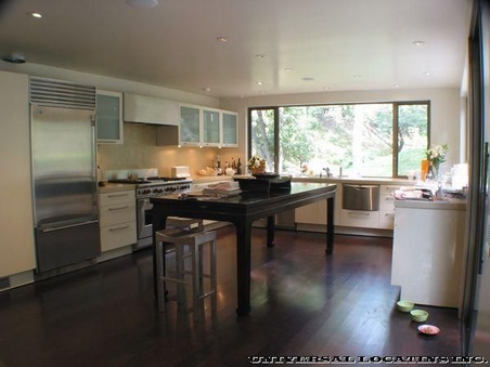 Enlarge photo 29