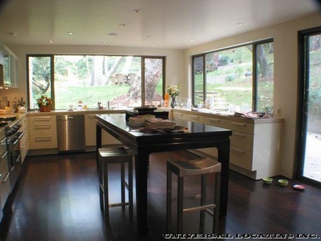 Enlarge photo 30