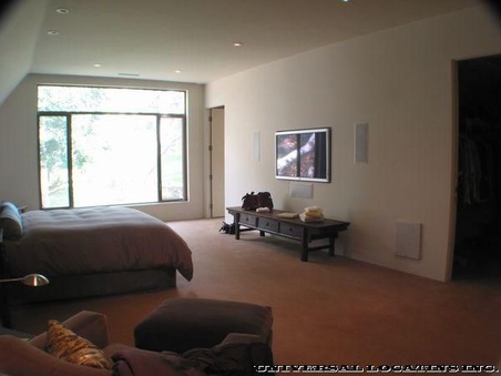 Enlarge photo 44