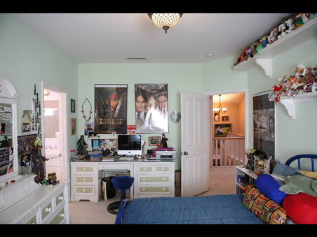 Enlarge photo 30