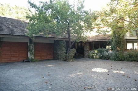 Enlarge photo 142