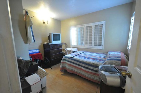 Enlarge photo 32