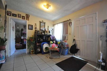 Enlarge photo 47