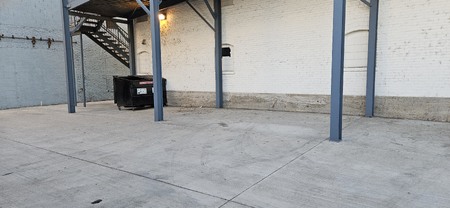 Enlarge photo 19