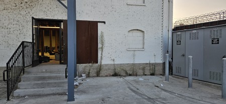 Enlarge photo 33