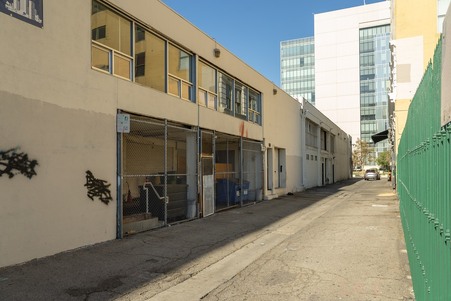 Enlarge photo 51