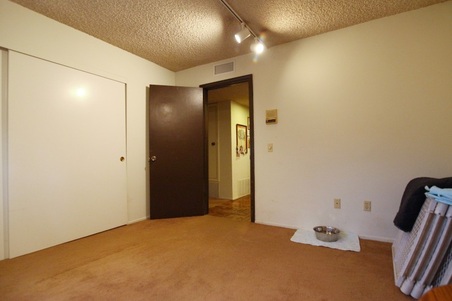 Enlarge photo 46