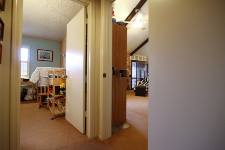Enlarge photo 61