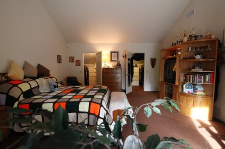 Enlarge photo 75