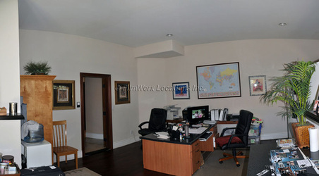 Enlarge photo 24