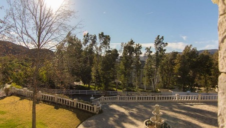 Enlarge photo 79