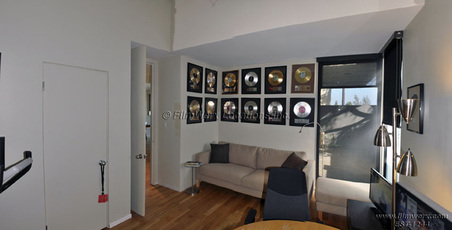 Enlarge photo 30