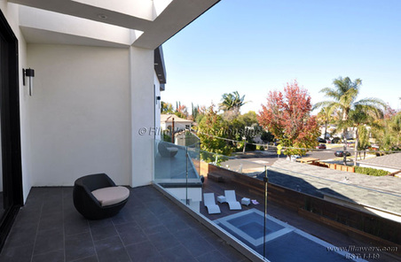 Enlarge photo 35