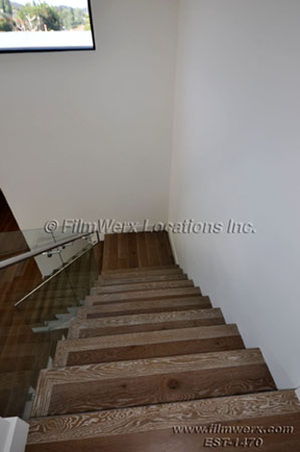Enlarge photo 33