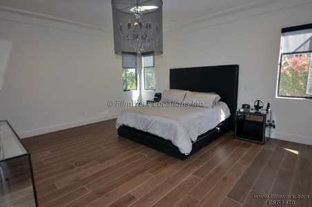 Enlarge photo 36