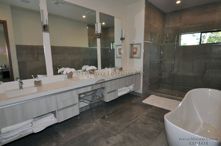 Enlarge photo 40