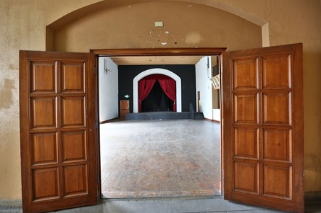 Enlarge photo 16