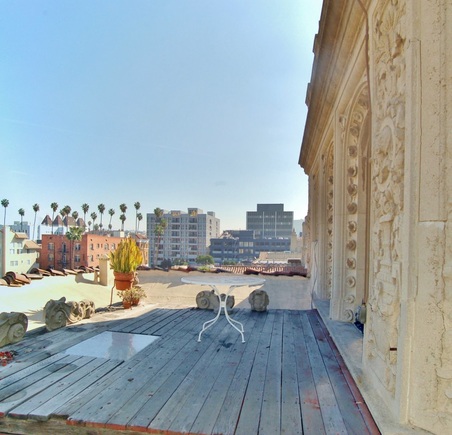 Enlarge photo 69