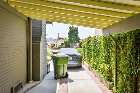 Enlarge photo 80