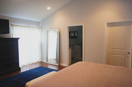 Enlarge photo 38