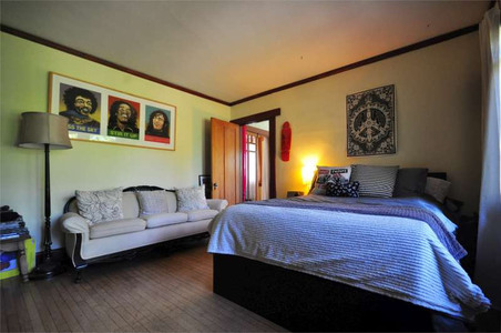Enlarge photo 63
