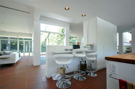 Enlarge photo 36