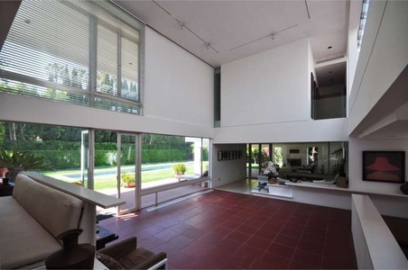 Enlarge photo 32