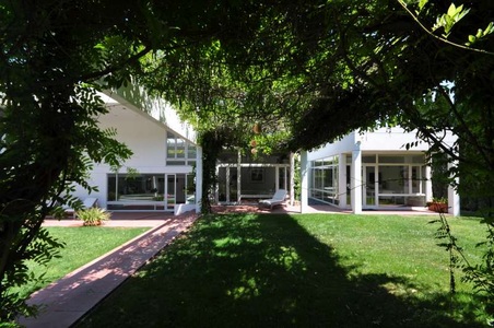 Enlarge photo 47