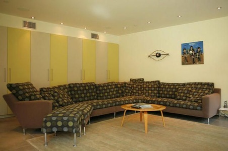 Enlarge photo 22