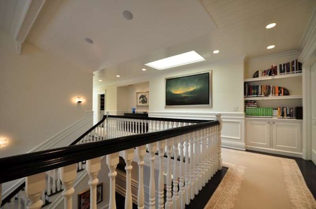 Enlarge photo 46