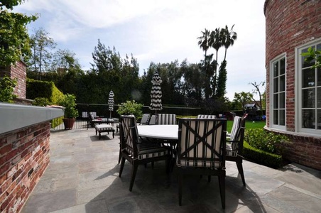 Enlarge photo 112