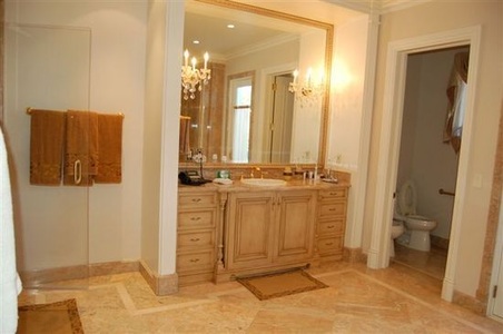 Enlarge photo 109