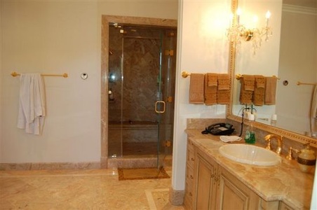 Enlarge photo 111