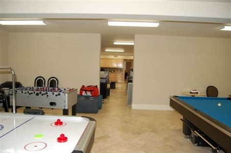 Enlarge photo 140