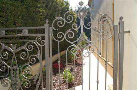 Enlarge photo 32
