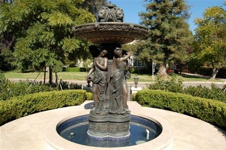 Enlarge photo 35