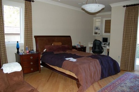 Enlarge photo 92