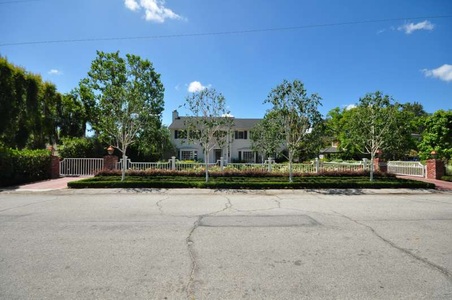 Toluca Lake Homes