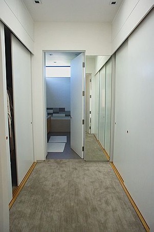 Enlarge photo 51