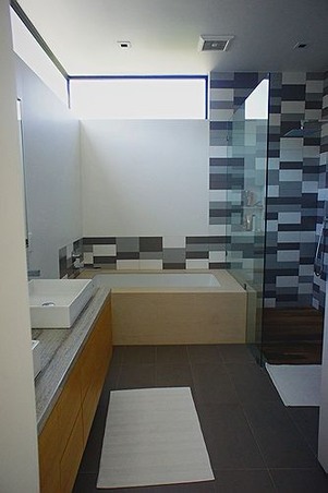 Enlarge photo 52